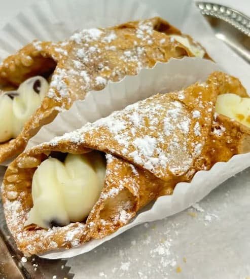 Why Fresh-Filled Cannoli Taste Better