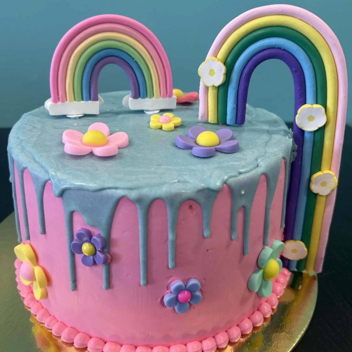 Custom cake design
