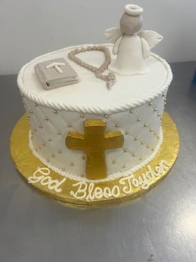 Custom cake design